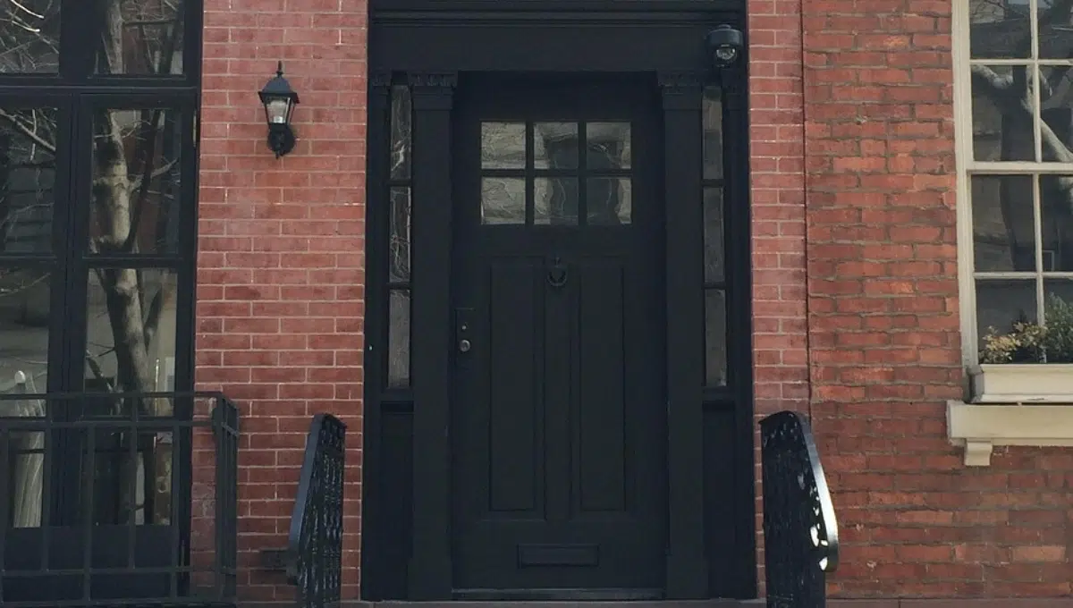 Can You Switch Home Insurance Companies Anytime? Guide